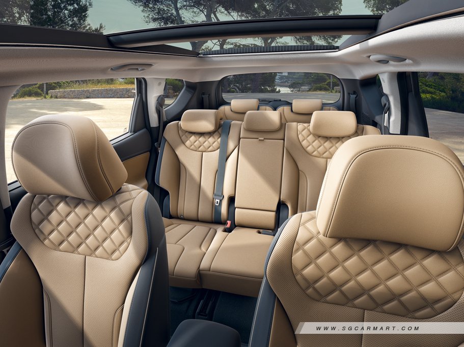 https://i.i-sgcm.com/new_cars/cars/12955/12955_g18