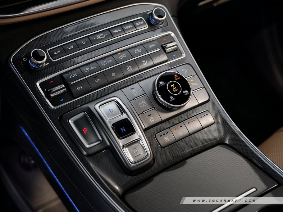 https://i.i-sgcm.com/new_cars/cars/12955/12955_g28