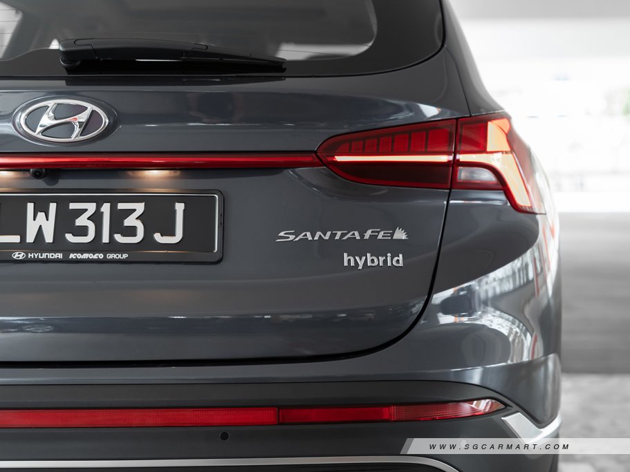https://i.i-sgcm.com/new_cars/cars/12955/12955_g47
