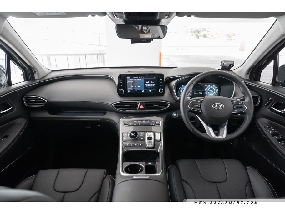 https://i.i-sgcm.com/new_cars/cars/12955/12955_g49