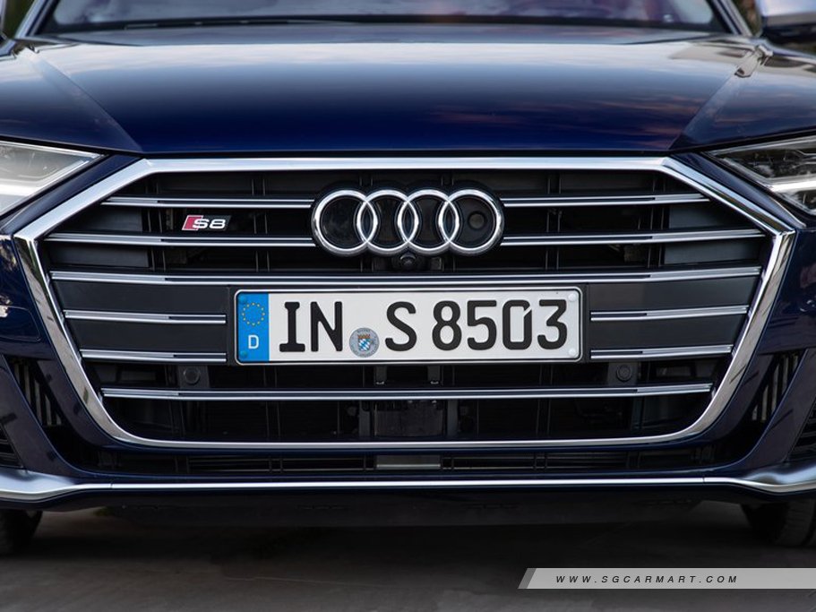 https://i.i-sgcm.com/new_cars/cars/12960/12960_g12