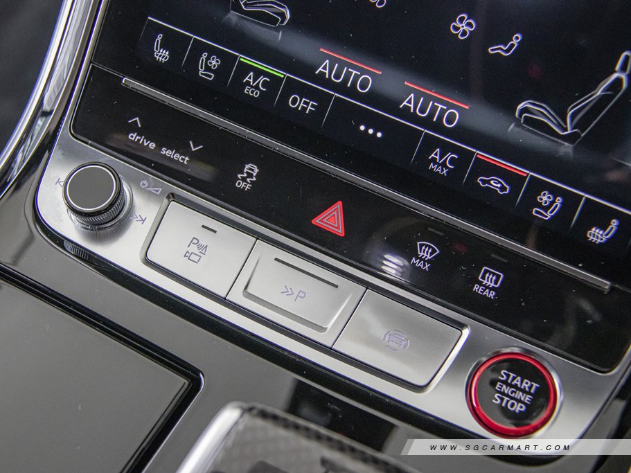 https://i.i-sgcm.com/new_cars/cars/12960/12960_g54