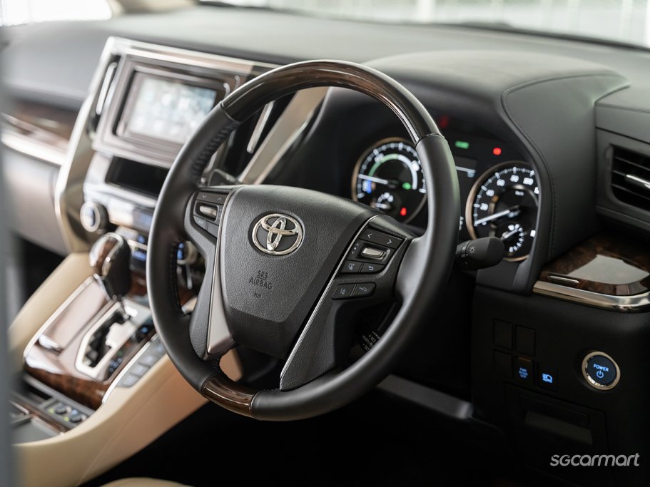 https://i.i-sgcm.com/new_cars/cars/12961/12961_g14