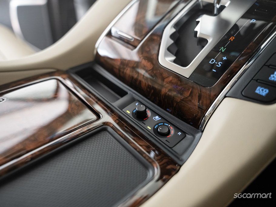https://i.i-sgcm.com/new_cars/cars/12961/12961_g28