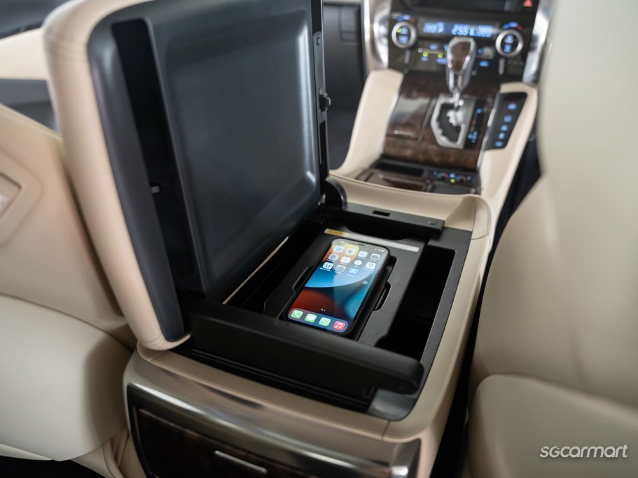 https://i.i-sgcm.com/new_cars/cars/12961/12961_g29