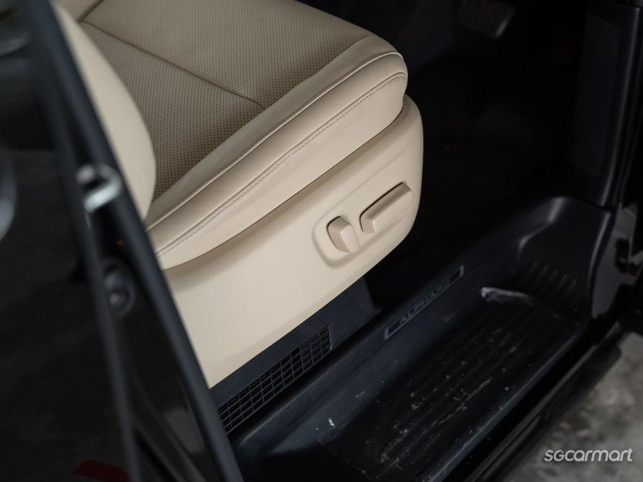 https://i.i-sgcm.com/new_cars/cars/12961/12961_g45