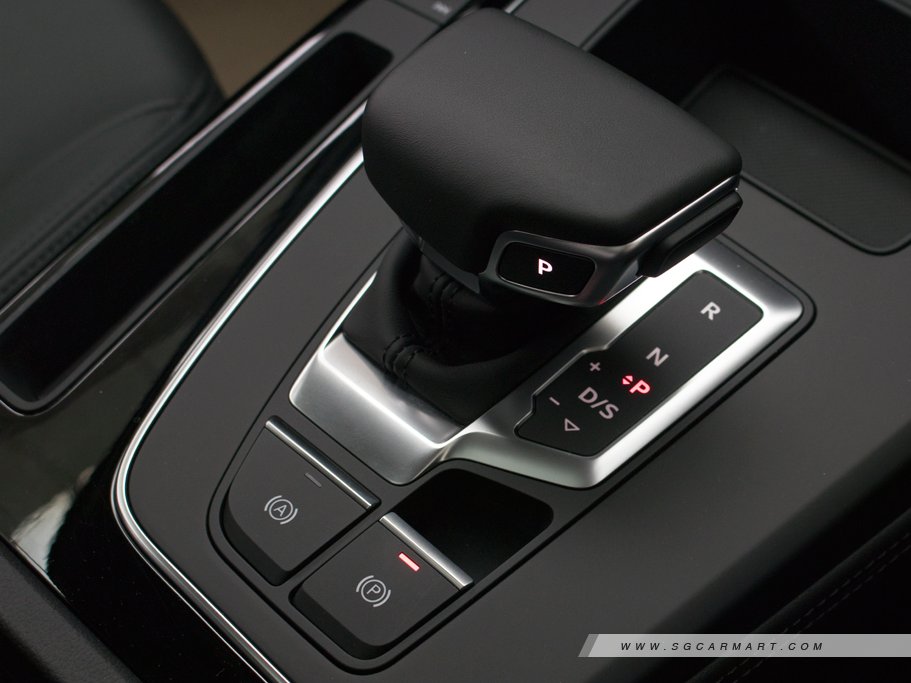 https://i.i-sgcm.com/new_cars/cars/12968/12968_g23