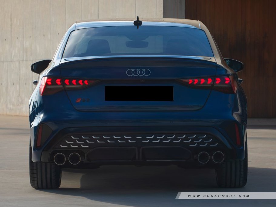 https://i.i-sgcm.com/new_cars/cars/12976/12976_g64