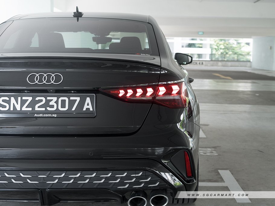 https://i.i-sgcm.com/new_cars/cars/12976/12976_g77