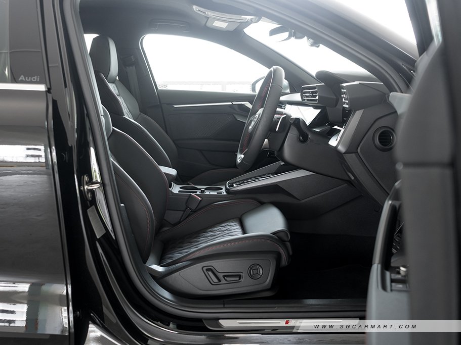 https://i.i-sgcm.com/new_cars/cars/12976/12976_g92