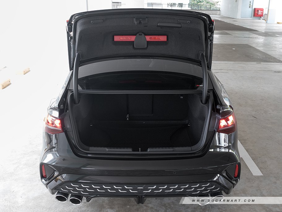 https://i.i-sgcm.com/new_cars/cars/12976/12976_g94