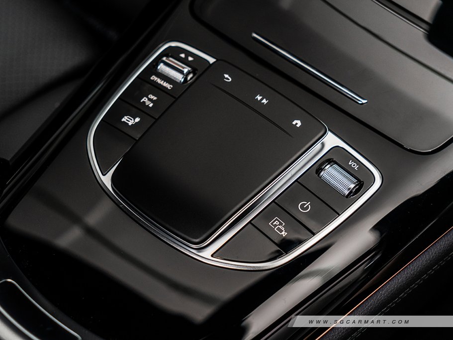 https://i.i-sgcm.com/new_cars/cars/12977/12977_g29