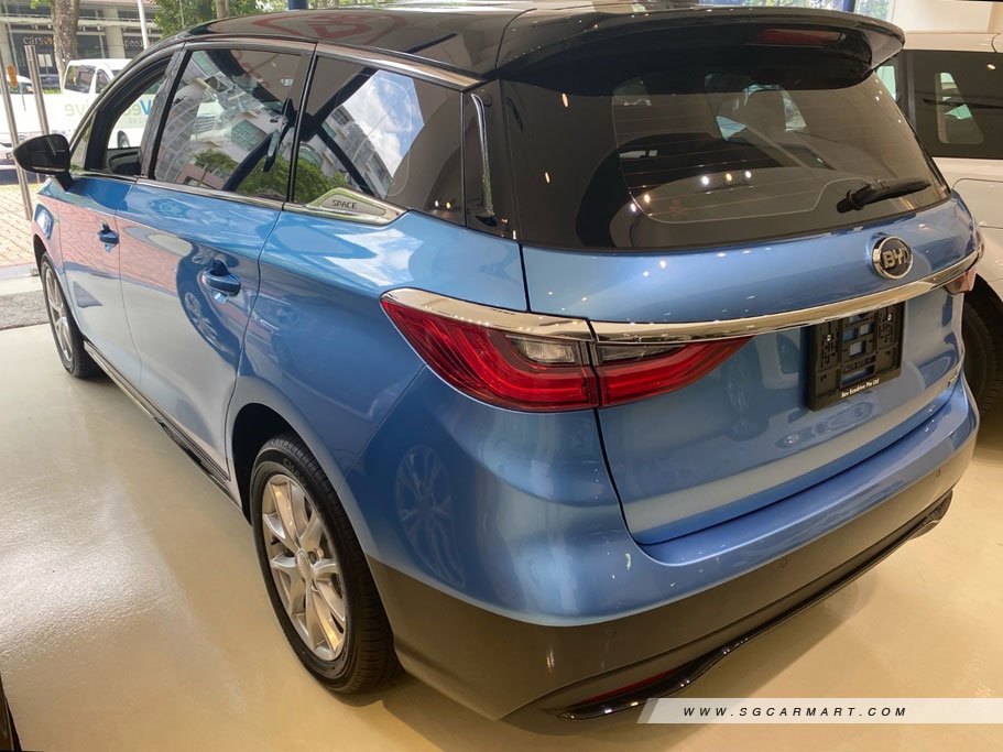 https://i.i-sgcm.com/new_cars/cars/12982/12982_g2