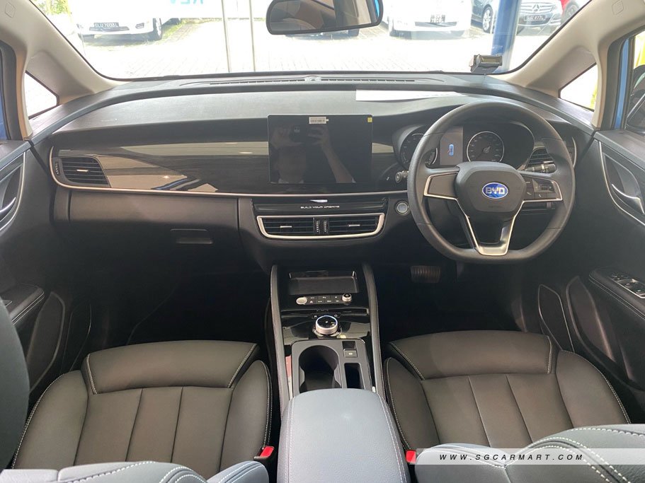 https://i.i-sgcm.com/new_cars/cars/12982/12982_g5