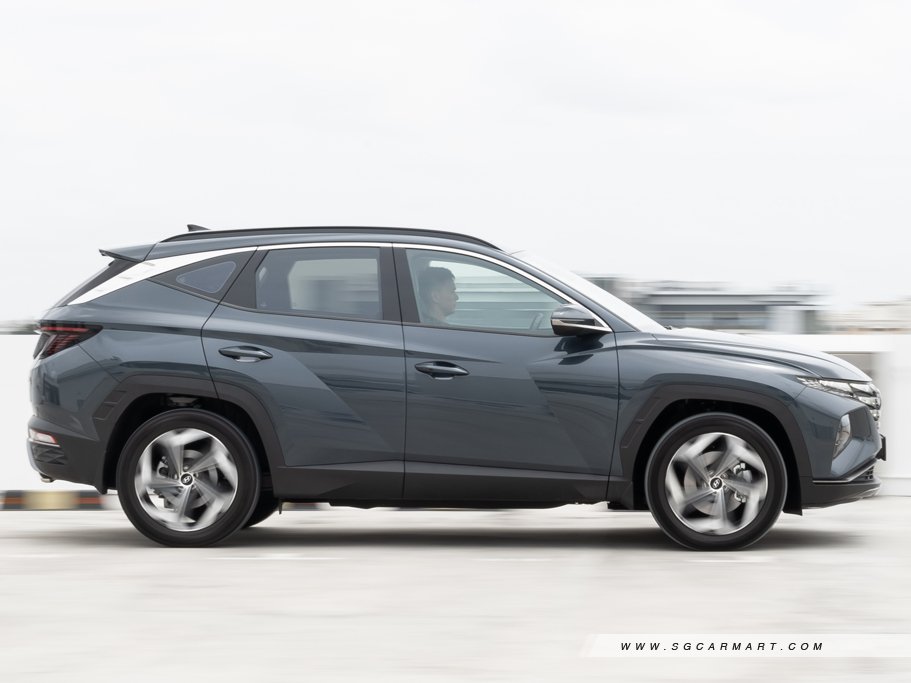 https://i.i-sgcm.com/new_cars/cars/12986/12986_g22
