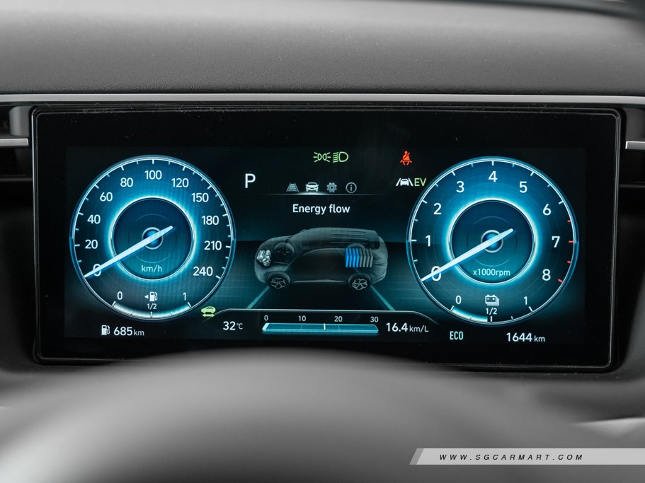 https://i.i-sgcm.com/new_cars/cars/12986/12986_g32