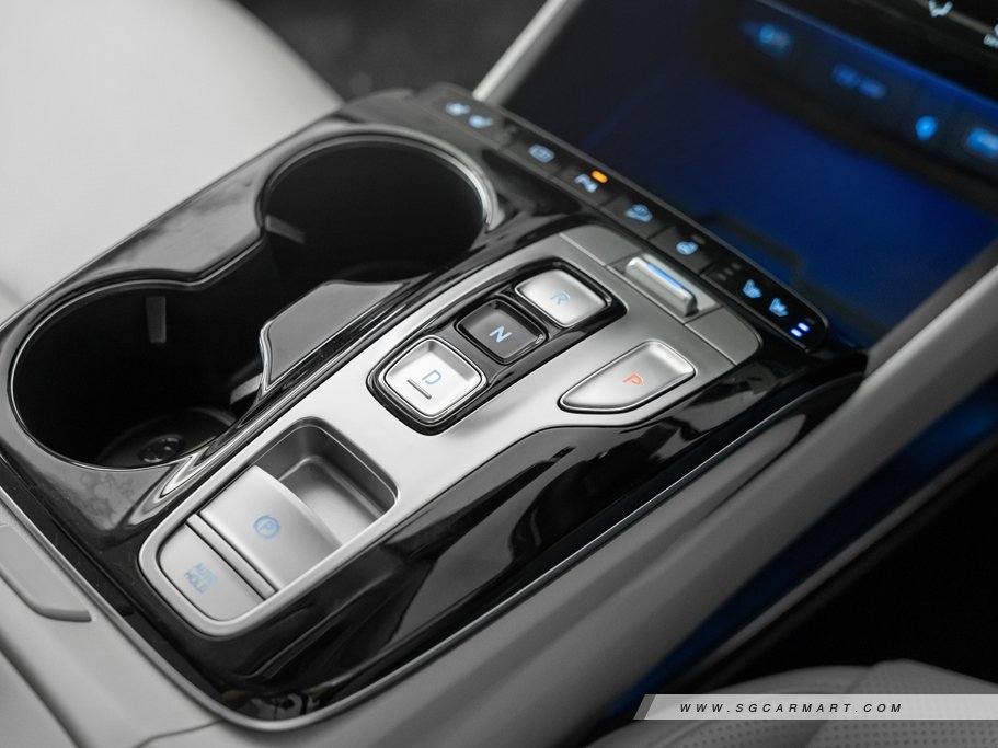 https://i.i-sgcm.com/new_cars/cars/12986/12986_g48