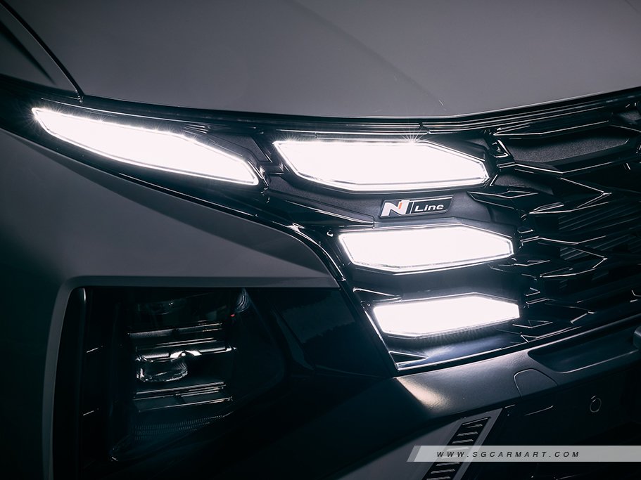 https://i.i-sgcm.com/new_cars/cars/12986/12986_g64
