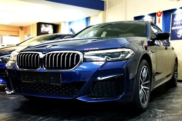 New BMW 5 Series Plug-in Hybrid | Prices & Info - sgCarMart