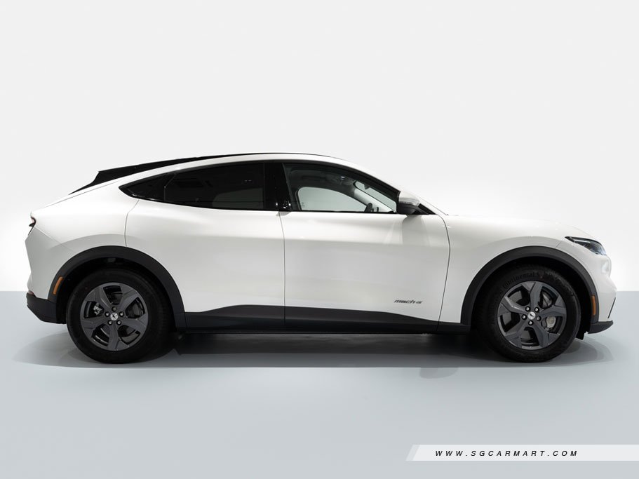 https://i.i-sgcm.com/new_cars/cars/12989/12989_g10
