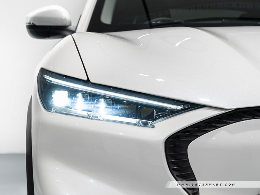 https://i.i-sgcm.com/new_cars/cars/12989/12989_g15