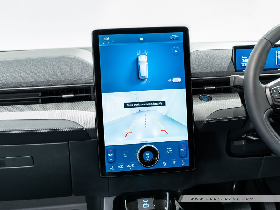 https://i.i-sgcm.com/new_cars/cars/12989/12989_g38