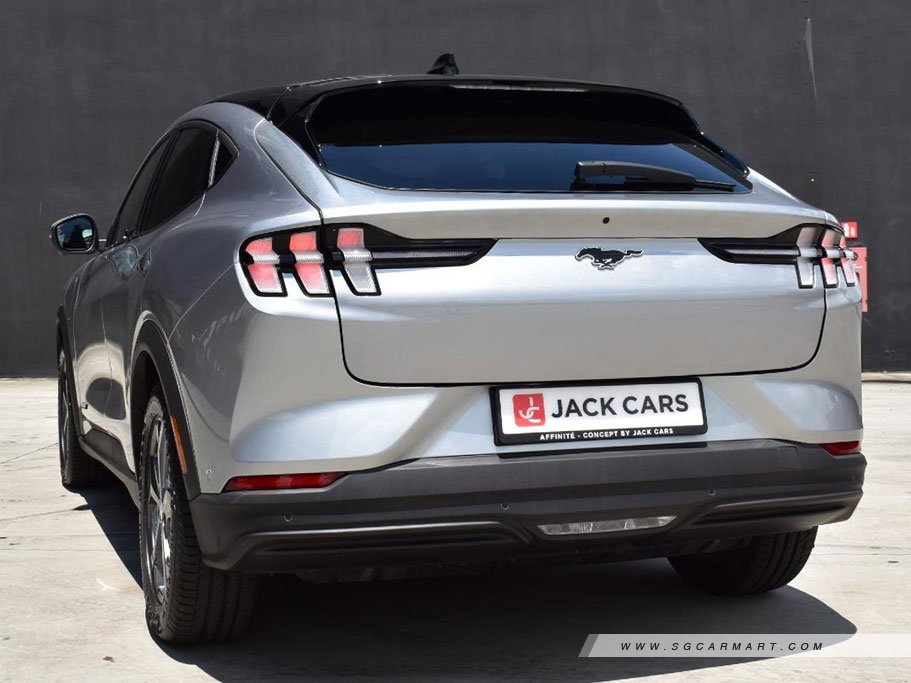 https://i.i-sgcm.com/new_cars/cars/12989/12989_g3