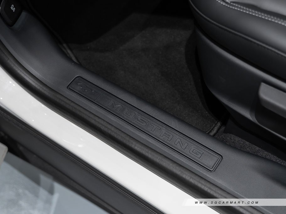 https://i.i-sgcm.com/new_cars/cars/12989/12989_g59