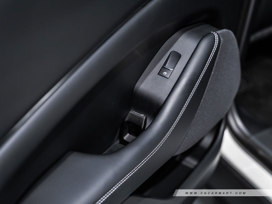 https://i.i-sgcm.com/new_cars/cars/12989/12989_g60
