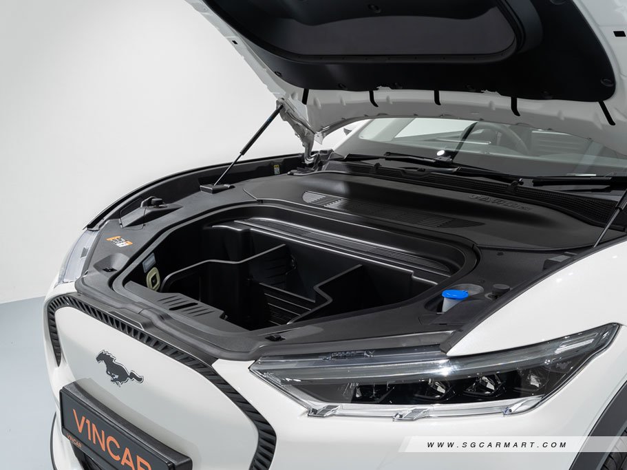 https://i.i-sgcm.com/new_cars/cars/12989/12989_g65
