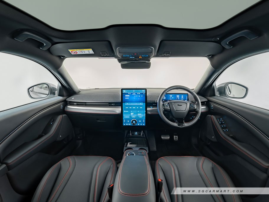 https://i.i-sgcm.com/new_cars/cars/12989/12989_g81