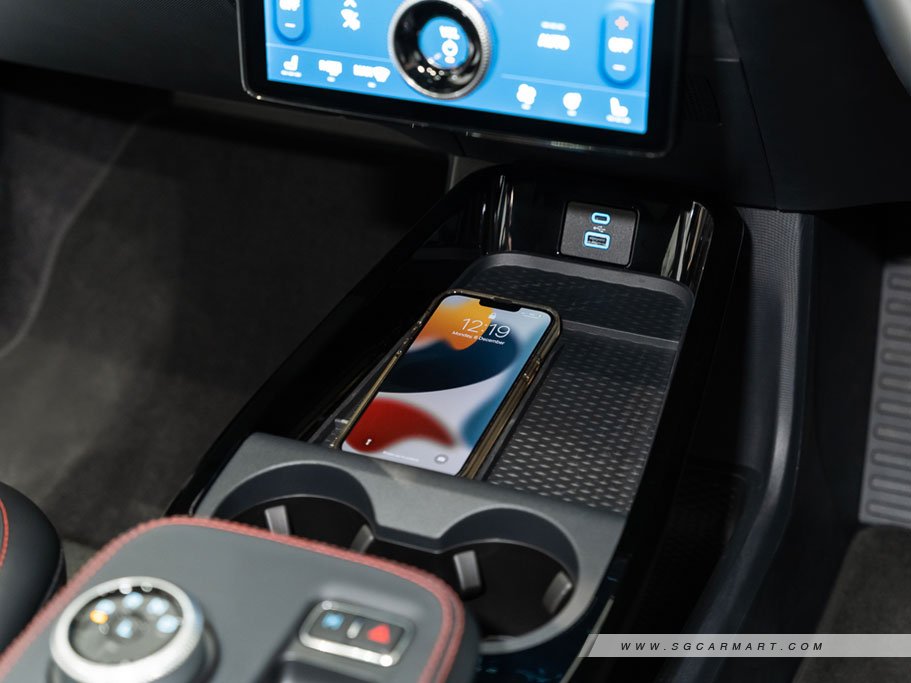 https://i.i-sgcm.com/new_cars/cars/12989/12989_g86
