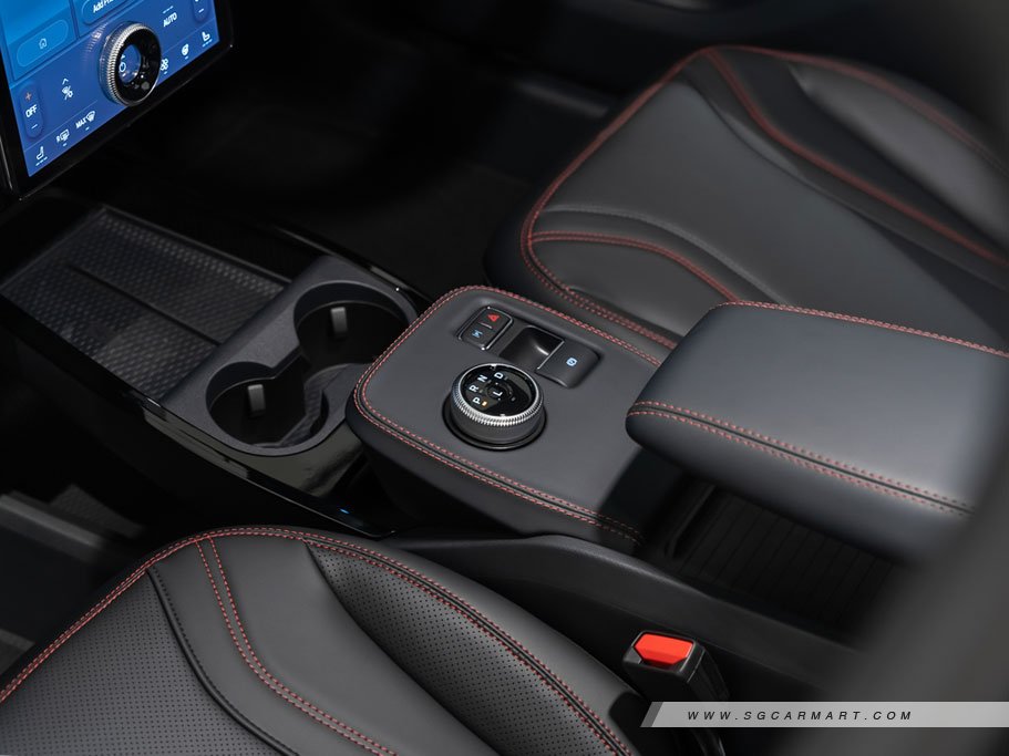 https://i.i-sgcm.com/new_cars/cars/12989/12989_g87
