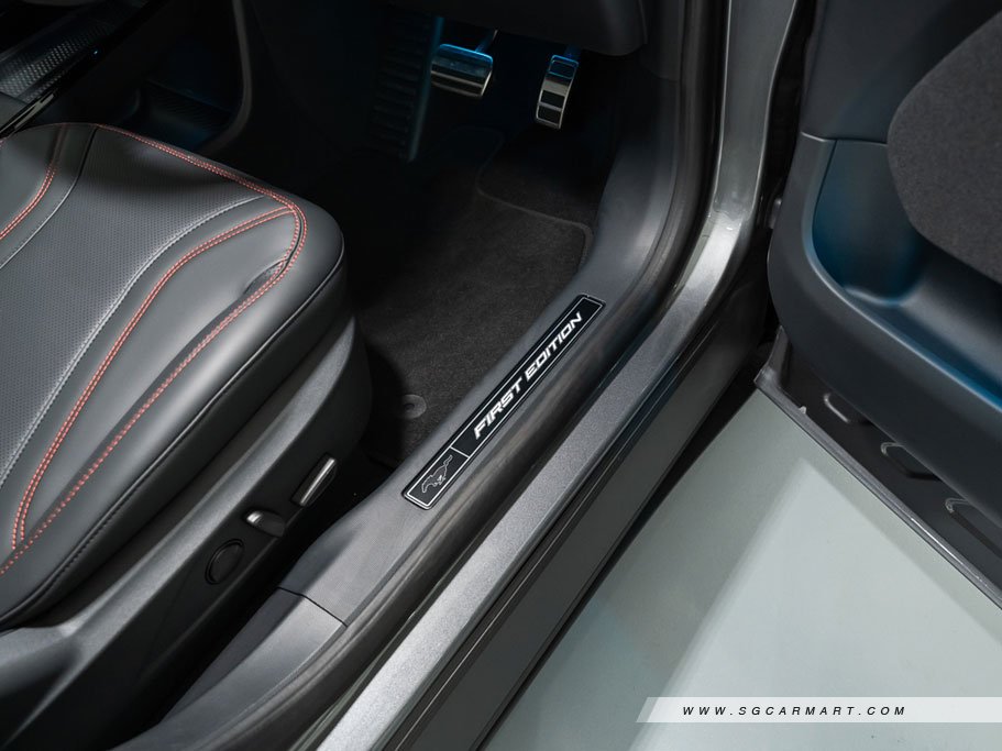 https://i.i-sgcm.com/new_cars/cars/12989/12989_g95