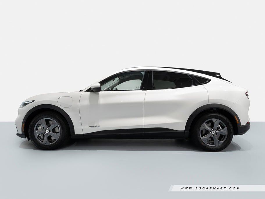 https://i.i-sgcm.com/new_cars/cars/12989/12989_g9