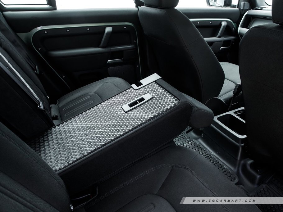 https://i.i-sgcm.com/new_cars/cars/12991/12991_g11