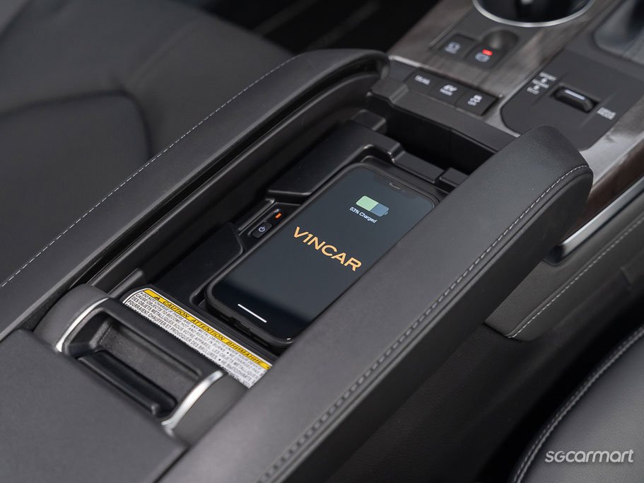 https://i.i-sgcm.com/new_cars/cars/21444/21444_g47