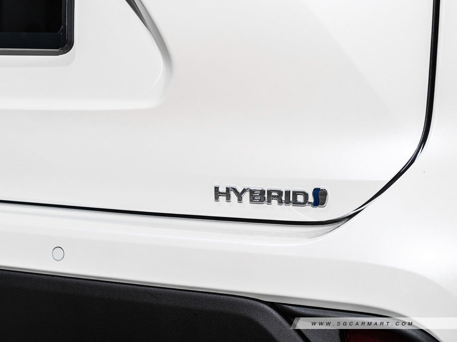 https://i.i-sgcm.com/new_cars/cars/21449/21449_g18