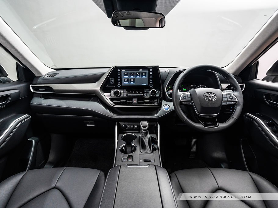 https://i.i-sgcm.com/new_cars/cars/21449/21449_g23