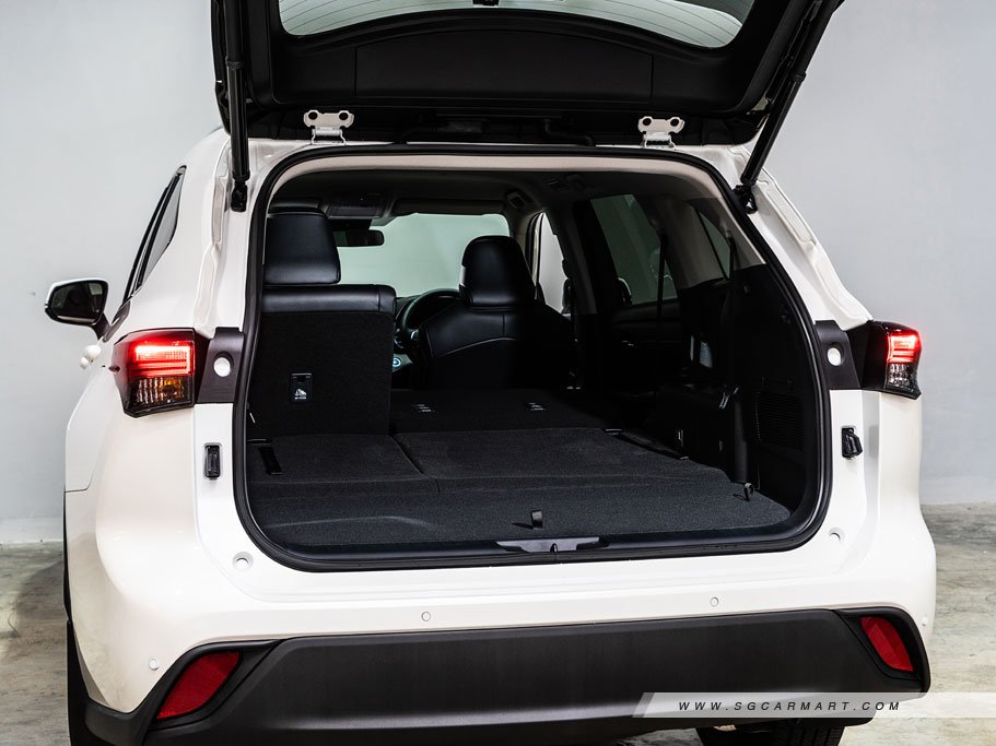 https://i.i-sgcm.com/new_cars/cars/21449/21449_g40