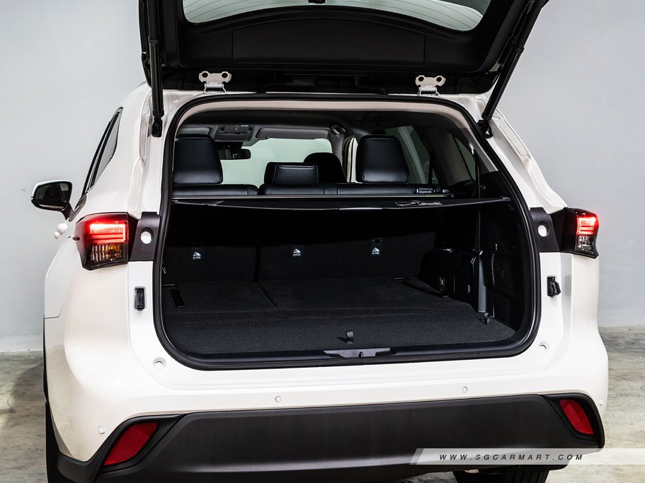 https://i.i-sgcm.com/new_cars/cars/21449/21449_g42