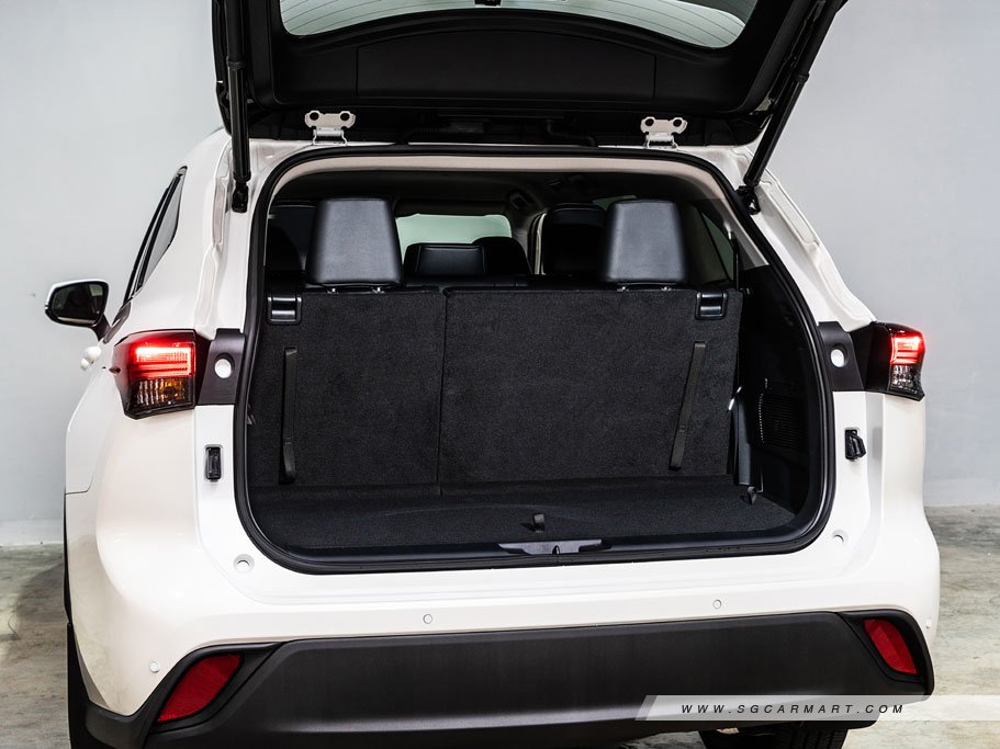https://i.i-sgcm.com/new_cars/cars/21449/21449_g43