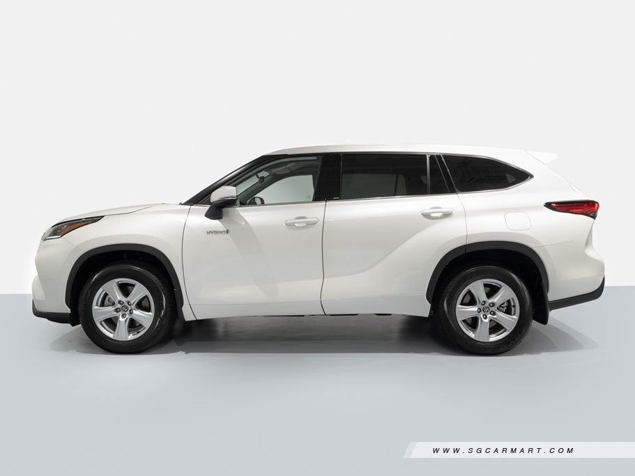 https://i.i-sgcm.com/new_cars/cars/21449/21449_g46