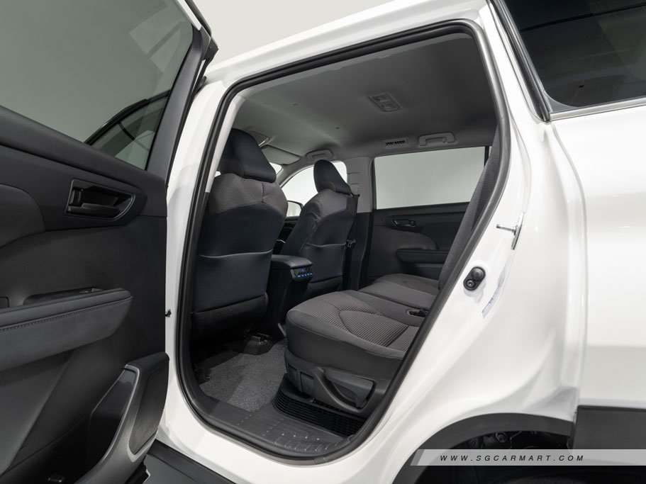 https://i.i-sgcm.com/new_cars/cars/21449/21449_g59