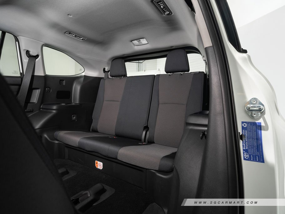 https://i.i-sgcm.com/new_cars/cars/21449/21449_g61