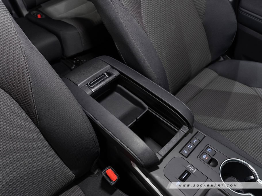 https://i.i-sgcm.com/new_cars/cars/21449/21449_g68