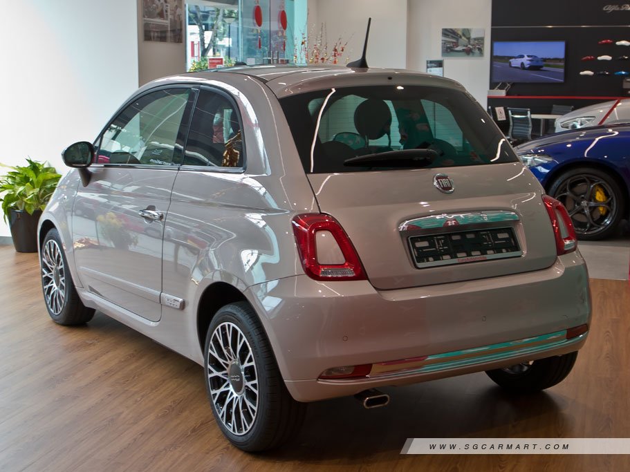 https://i.i-sgcm.com/new_cars/cars/21450/21450_g22