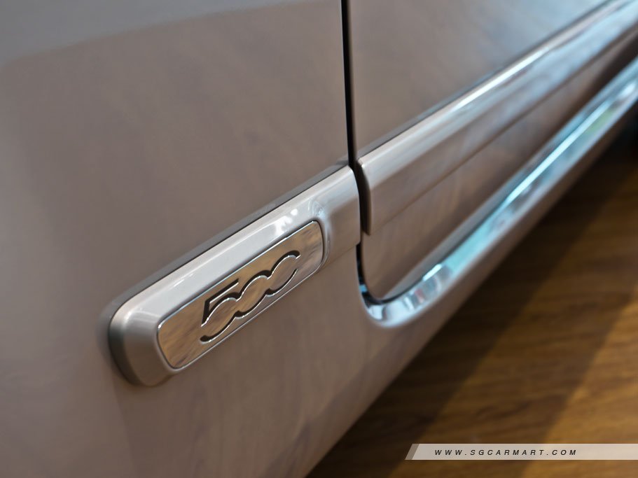 https://i.i-sgcm.com/new_cars/cars/21450/21450_g26