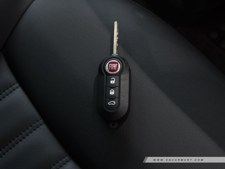 https://i.i-sgcm.com/new_cars/cars/21450/21450_g42