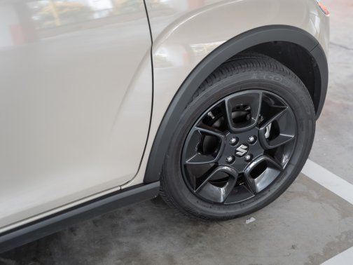 https://i.i-sgcm.com/new_cars/cars/21455/21455_g37